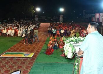 रामपूरच्‍या विकासासाठी पूर्ण शक्‍तीनिशी तुमच्‍या पाठिशी उभा राहील: ना. सुधीर मुनगंटीवार