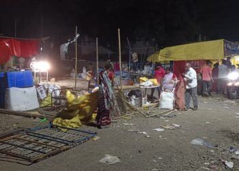 अहमदनगर: जेऊरमध्ये बायजामाता यात्रोत्सवात दंगल; तुफान दगडफेकीत, नाचल्या तलवारी.