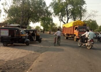 अकोला नाका परिसरात राष्ट्रपिता महात्मा गांधींचे स्मारक उभारा, आम आदमी पार्टीच्यावतीने जिल्हाधिकारी यांच्याकडे निवेदनाद्वारे मागणी.