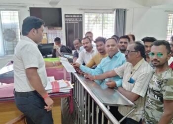 वर्धा जिल्हातील प्रस्तावित मेडीकल कॉलेज हिंगणघाट येथे मंजूर करा प्रवीण उपासे यांची निवेदनातून मागणी.