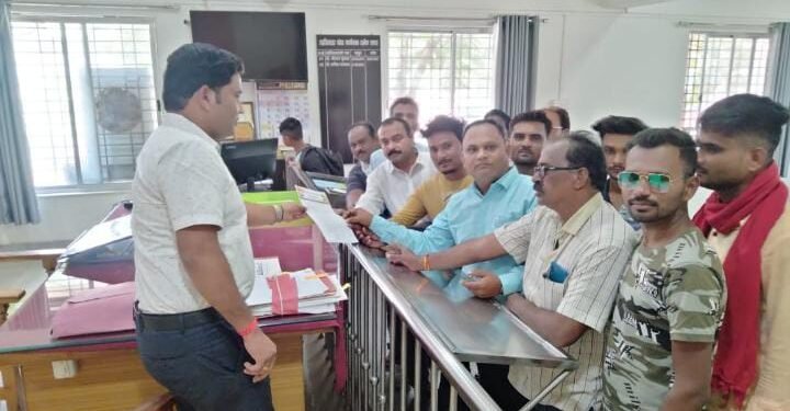 वर्धा जिल्हातील प्रस्तावित मेडीकल कॉलेज हिंगणघाट येथे मंजूर करा प्रवीण उपासे यांची निवेदनातून मागणी.