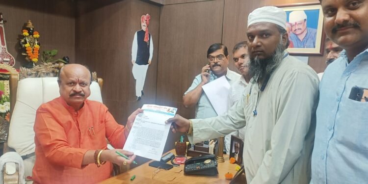 मिरज शासकीय रुग्णालय व वैद्यकीय महाविद्यालयस राजश्री छत्रपती शाहू महाराजांचे नाव द्या, सांगलीच्या पालकमंत्री निवेदनातून मागणी.