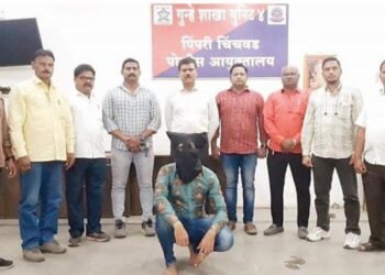 मुख्यमंत्री (सीएमओ) कार्यालयाच्या नावाने शैक्षणिक संस्थांची फसवणूक करणारा, पिंपरी चिंचवड गुन्हे शाखा युनिट ४ ने ठोकल्या बेड्या.