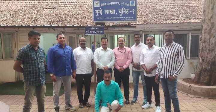 कार्यक्रमात प्रमुख पाहुणा म्हणून आला व थेट जेलमध्ये गेला, पुण्यात तोतया आयएएस अधिकाऱ्याला पोलिसांनी ठोकल्या बेड्या.