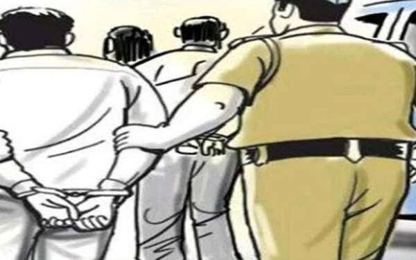 नागपूर तीन बालगुन्हेगार ऑटो मधून आले आली प्रवाशाला लुटून प्रसार, पोलिसांनी घेतले ताब्यात.