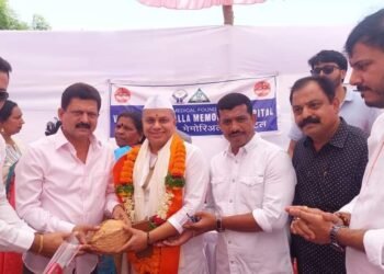 पुणे: लोहगाव येथील गुरुद्वारा कॉलनीत शिवसेना महिला आघाडीच्या वतीने मोफत आरोग्य तपासणी शिबिर.