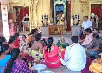 श्री तिरुपती बालाजी देवस्थान चुनाळा (मा) येथे श्री भगवान बालाजीचा पंचामृत अभिषेक संपन्न.