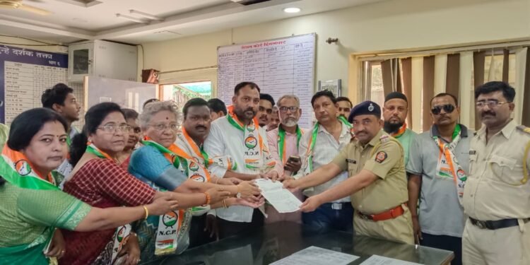 हिंगणघाट: राष्ट्रवादी काँग्रेसचे अध्यक्ष शरद पवार यांना धमकी देणाऱ्या माथेफिरुला तात्काळ अटक करून गुन्हा दाखल करा.