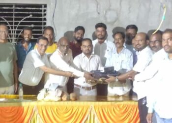 गोंडपिपरी तालुका कृषी अधिकारी म्हणून उत्तमरीत्या कारभार सांभाळलेले मंगेश पवार यांना जनतेने दिला निरोप.