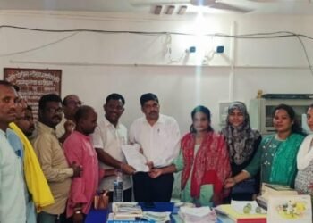 आलापल्लीतील अल्पवयीन आदिवासी मुलीवर अत्याचार प्रकरणातल्या आरोपींना फाशीची शिक्षा द्या.