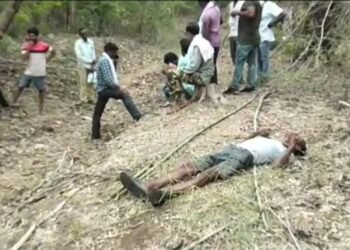 बांबू तोडण्यासाठी गेलेल्या इसमाचा  जंगलात आढळला मृतदेह, गोंडपीपरील तालुक्यातील गोजोली येथील घटना.