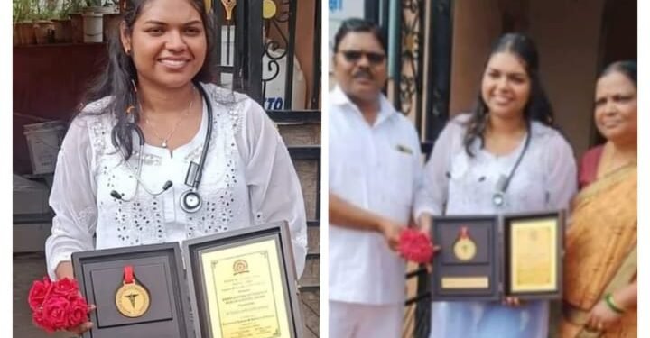 नवोदित एमबीबीएस करून डॉक्टर बनलेल्या तेजस्वी संजय घाडगे याचं सर्व स्थरावरून होत आहे अभीनंदन.