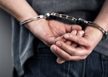 चंद्रपूर जिल्हात बांधकाम अभियंत्याच्या घरी दिल्ली एनसीबीचा रेड; मोठ्या प्रमाणात ड्रग्ज जप्त, ठोकल्या बेड्या.