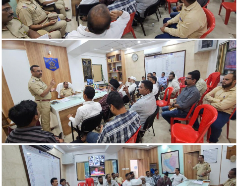 बकरी ईद व आषाढी एकादशी उत्सवा निमीत्त कोंढवा पोलीस स्टेशन येथे बैठक आयोजित करण्यात आलेबाबत…