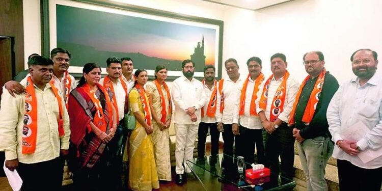 वर्धा जिल्ह्यात राजकीय भूकंप; काँग्रेसच्या नगराध्यक्षांसह उपाध्यक्ष, नगरसेवकांची शिवसेना शिंदे गटात ‘एन्ट्री’