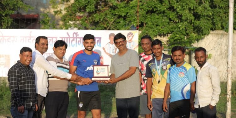 बेंगलुरु एफ.सी चे फुटबॉलपटू पराग श्रीवास यांचा हिंगनघाट येथे सत्कार, फुटबॉल खेळाडूंसाठी एक दिवसीय शिबिराचे संपन्न.