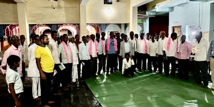 भारत राष्ट्र समितिची हिंगणघाट तालुक्यातील जुनोना येथे सभा संपन्न, शेकडो नागरिकांची उपस्थिती.