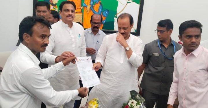 आर्वी विधानसभा क्षेत्राच्या सर्वांगीण विकासासाठी निधी उपलब्ध करून द्या, उपमुख्यमंत्री अजित पवार यांच्या कडे मागणी.