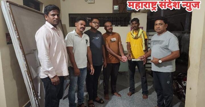 आलापल्लीचे माजी आमदार दिपकदादा आत्राम देवदूत म्हणून आले धावून, दुःखात असलेल्या कोंडागुर्ला परिवारास आर्थिक मदत.