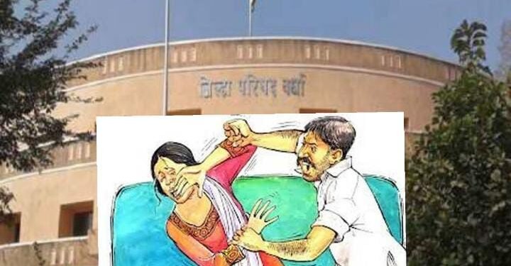 अभियंत्याकडून चक्क प्रेमीकेला मारहाण, वर्धा जिल्हा परिषदेतील खळबळजनक घटना.