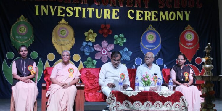 बल्लारपूर शहरके दिलासाग्राम कॉन्वेंट स्कूल में संपन्न हुआ विद्यार्थी शपथ ग्रहण समारोह.