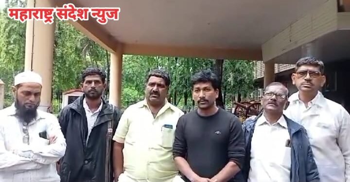 ग्रामपंचायत बेडग येथील गावबंद करून गावावर सामाजिक आणि आर्थिक बहिष्कार टाकणाऱ्या लोकांवर गुन्हे नोंद करा वंचितचे सांगली जिल्हा अधीक्षक यांना निवेदन.