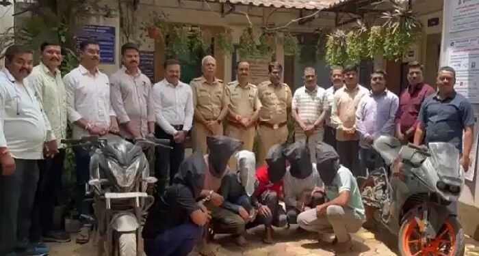 पुणे शहर पोलीसांची पुण्यातील भगिनिंना रक्षा बंधनाची अनोखी भेट पुण्यामध्ये चैन स्नैचिंग करणाऱ्या दोन टोळ्यांचे ०६ सराईत आरोपी जेरबंद..