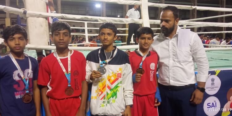 हिंगणघाट येथील सेंट जॉन विद्यालयाच्या विद्यार्थाने ज्युनिअर किक बॉक्सिंग चॅम्पियनशिप स्पर्धेत सर्वोत्कृष्ट कामगिरी करीत पटकावले सुवर्ण पदक.