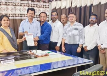 मोकाट जनावरांचा बंदोबस्त करा लायन्स क्लब तर्फे सावनेर नगर परिषद प्रशासनास उपाययोजनेसाठी निवेदन.