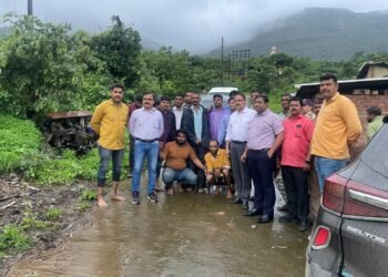 गुन्हे शाखेने मुख्य आरोपीसह दोघे अटक ! बॅनर न लावल्याने तलवार घेऊन कोथरुड परिसरात पसरवली होती दहशत….