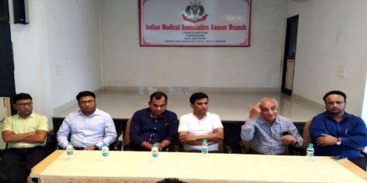 इंडियन मेडिकल असोसिएशन आयोजित WHO-ORS आणि स्तनपान जनजागृती.