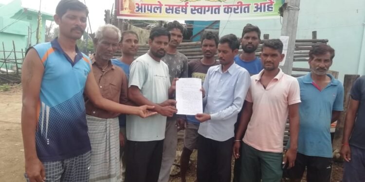 वीज महावितरणचा हलगर्जी कारभार, राजाराम येतील दलित वस्तीत, पावसाळा, हिवाळा, उन्याळ्यात होतोय कमी दाबाचा विजेचा पुरवठा.