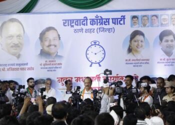 राष्ट्रवादी काँग्रेसच्या नव्या कार्यालयाचे राज्याचे उपमुख्यमंत्री अजित पवार यांच्या हस्ते उद्घाटन.