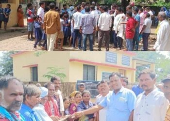 माजी जि.प.अध्यक्ष अजय कंकडालवार यांनी छल्लेवाडा येथील नागरिकांशी विविध विषयांवार चर्चा व आर्थिक मदत.