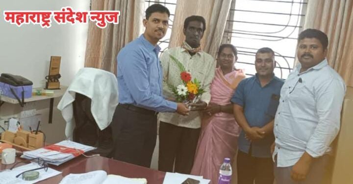 सांगली: सहाय्यक कामगार आयुक्त मुज्जमिल मुजावर यांचे वंचित बहुजन माथाडी ट्रान्सपोर्ट व जनरल कामगार युनियने मानले आभार.