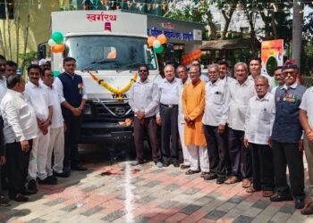 कळमेश्वर तेथे स्वतंत्र दिना निमित्त शव वाहिनीचे लोकार्पण, जेष्ठ नागरिक संघटनेच्या मागणीला यश.