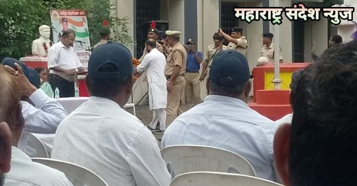 बिडकर महाविद्यालय हिंगणघाट येथे प्यारामिलिटरी संस्थेच्या वतीने शहीद चंद्रशेखर कोरे यांच्या 13 वा स्मृतिदिना निमित्त श्रद्धांजली कार्यक्रम संपन्न.