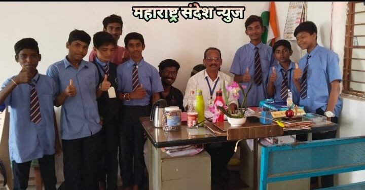 गडचिरोली येथे झालेल्या गडचिरोली जिल्हा स्तरीय कॅरम स्पर्धेत अनु. जाती मुलांची निवासी शाळा वांगेपल्ली येथील विध्यार्थी अव्वल.