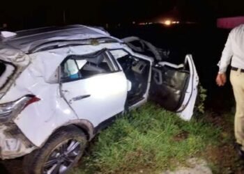 समृद्धी’ महामार्गावर परत भीषण अपघात सावंगीतील डॉक्टर गंभीर तर आईचा जागीच मृत्यू.