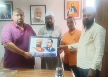 सेवक संघटित व असंघटित आरोग्य कामगार संघटनेकडून कामगारमंत्री महाराष्ट्र राज्य यांचे सुपुत्र सुशांत सुरेश खाडे यांचा सन्मान.