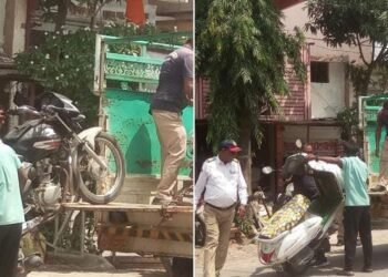 हिंगणघाट शहरात बेशिस्त पार्किंग, वाहतूक नियंत्रण शाखेचे दुचाकी वाहन रोड उभे करणाऱ्याविरुद्ध जप्तीची धडक मोहीम.