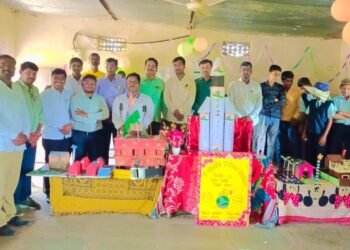 डॉ.बाबासाहेब आंबेडकर विद्यानिकेतन पिंपरखेडा (ग) ता. परतुर येथील शाळेमध्ये भव्य शालेय स्तरावरील विज्ञान प्रदर्शनाचे आयोजन.