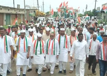 गडचिरोली: भाजप सरकारचे अपयश चव्हाट्यावर आणण्या करिता, काँग्रेसच्या जनसंवाद पदयात्रेला आज पासून सुरुवात.