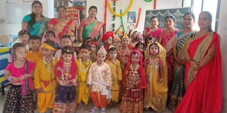 हिंगणा येथील अहिल्या किड्स प्री प्रायमरी स्कूल मध्ये गोकुळाष्टमीचा कार्यक्रम उत्साहात साजरा.