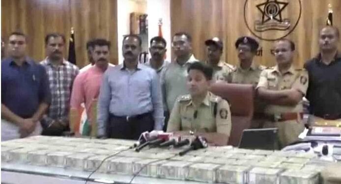 हिंगणघाट तालुक्यात राष्ट्रीय महामार्गावर बंदुकीच्या धाकावर कोट्यावधीचा दरोडा.