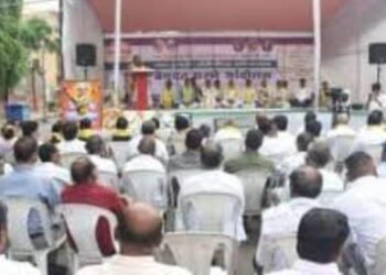 नागपुर: मराठ्याना कुणबी जातीचे प्रमाणपत्र देऊ नये, कुणबी व ओबीसी आंदोलन कृती समितीचे संविधान चौकात बेमुदत धरणे आंदोलन.