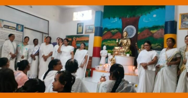 हिंगणघाट शहरातील फुले वार्ड मध्ये वर्षावास निमित्त 2023 वर्षावास प्रवचन मालिका” मधील  14 वे धम्मपुष्प कार्यक्रम संपन्न.