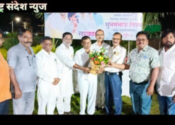 बुध्दिस्ट सोसायटी ऑफ इंडिया अकोला शाखेच्या वतीने ॲड. पंजाबराव तिडके यांचा सत्कार