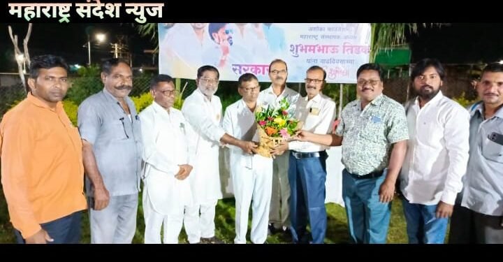 बुध्दिस्ट सोसायटी ऑफ इंडिया अकोला शाखेच्या वतीने ॲड. पंजाबराव तिडके यांचा सत्कार