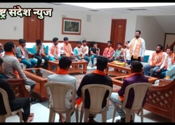 सुर्या अडबाले युवासेना जिल्हाप्रमुख यांच्या अध्यक्षतेखाली पोंभूर्णा युवा सेनेची आढावा बैठक तथा पक्ष प्रवेश संपन्न.